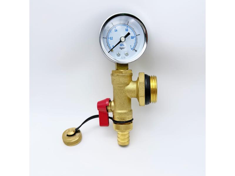 Automatesch Loftventil mat Drockmeter an Drainventil