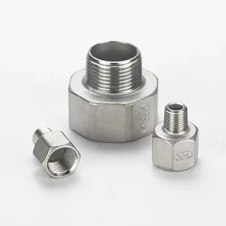 Reduktioun Hexagonal Männlech x Weiblech Threaded Connector